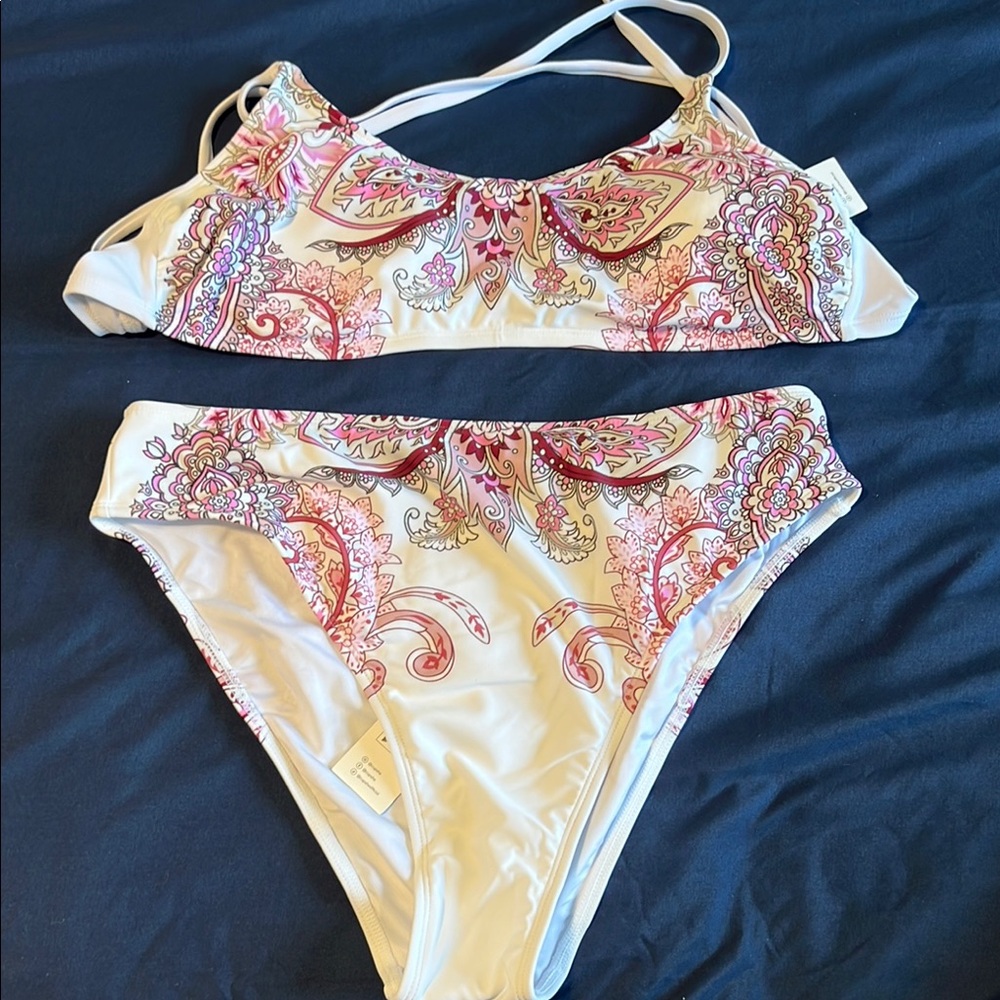 Cupshe White and Pink Paisley Bikini Set